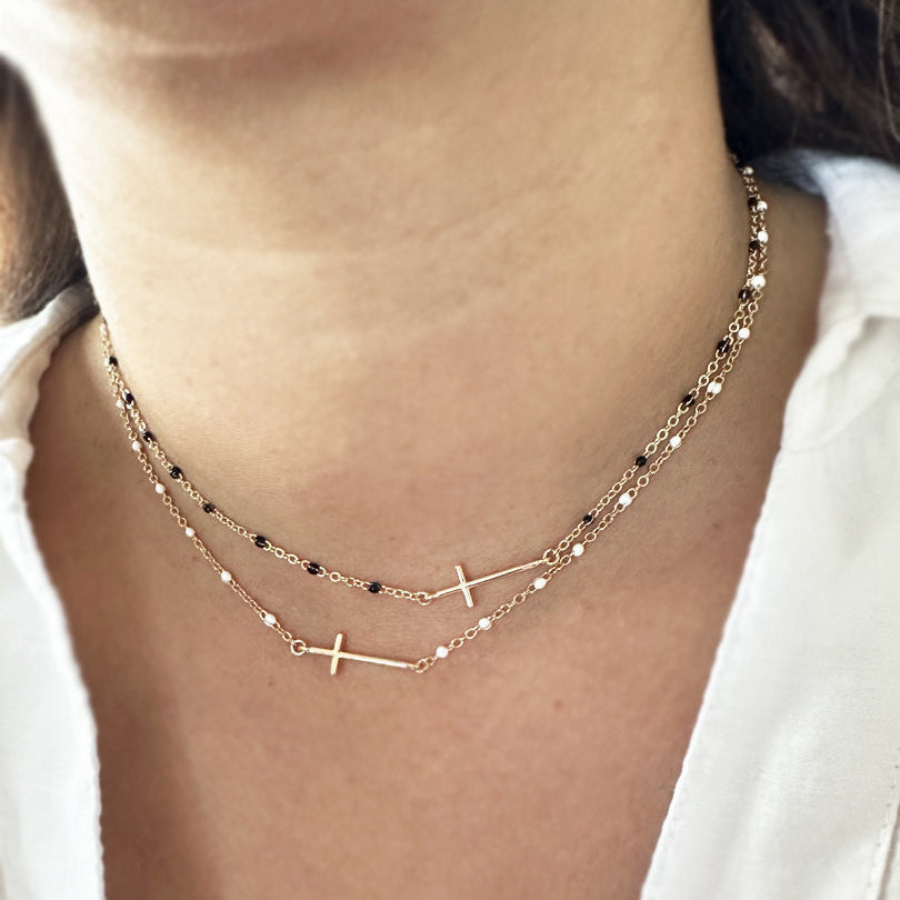 Damen Halskette mit doppeltem Kreuzanhänger und filigranem Design Shop Nory