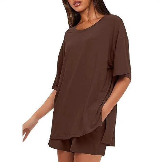 Damen Oversize T-Shirt mit lässigem Schnitt und seitlichen Schlitzen