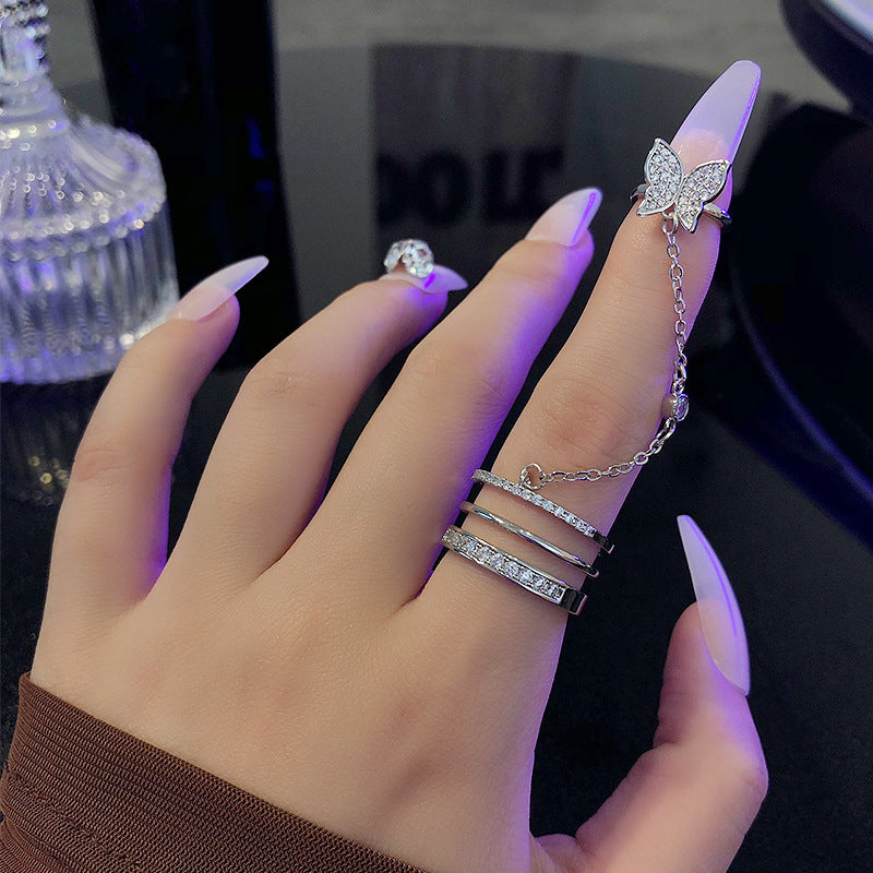 Damen modischer Ring mit funkelndem Schmetterlingsdesign Shop Nory