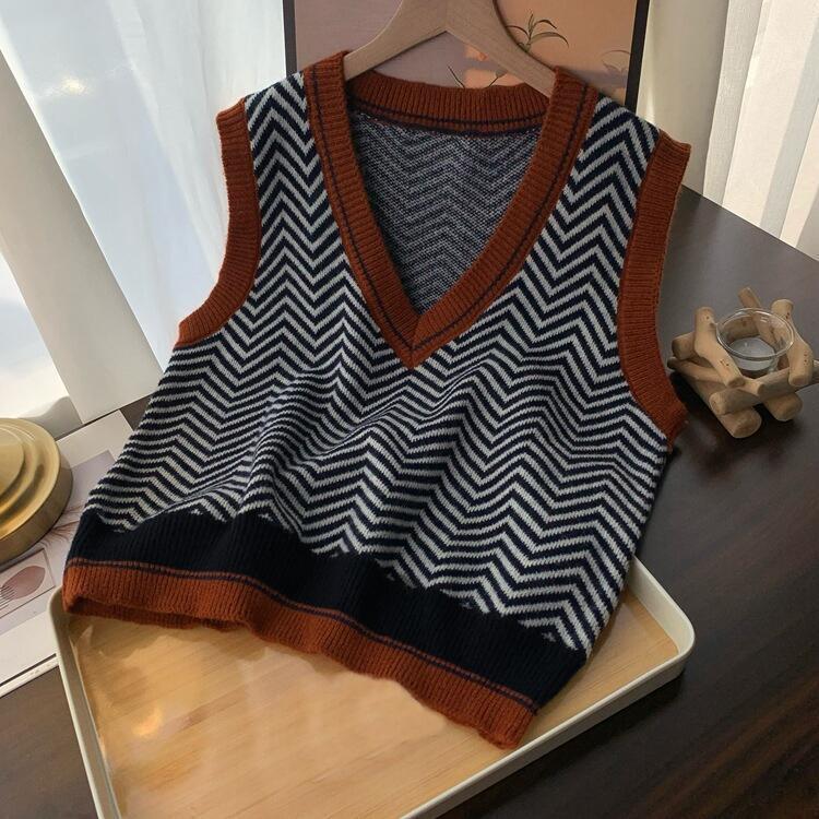Damen Strickpullover mit V-Ausschnitt und modernem Zickzackmuster