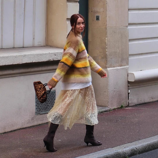 Damen Kuscheliger Streifenpullover aus flauschigem Mohair-Mix mit Rundhalsausschnitt und Oversize-Silhouette Shop Nory