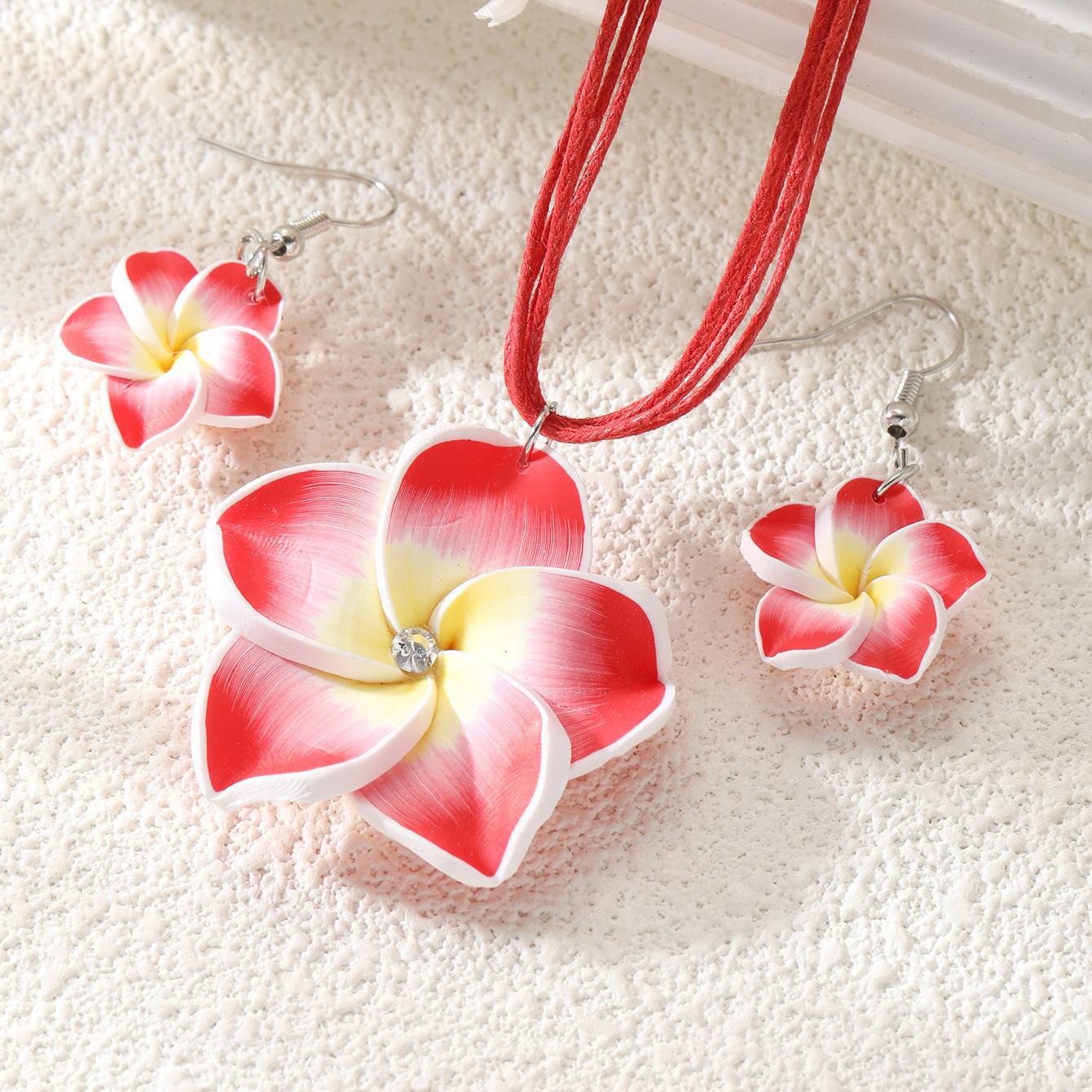 Damen Schmuckset mit floralen Anhängern und eleganten Details Shop Nory