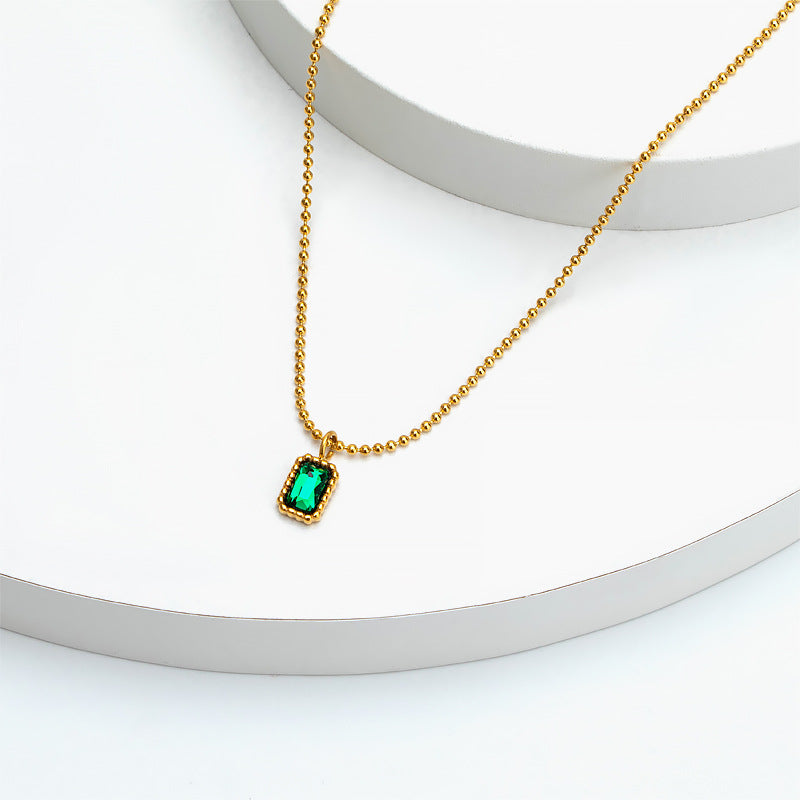 Damen eleganter Halsschmuck mit grünem Edelstein Shop Nory