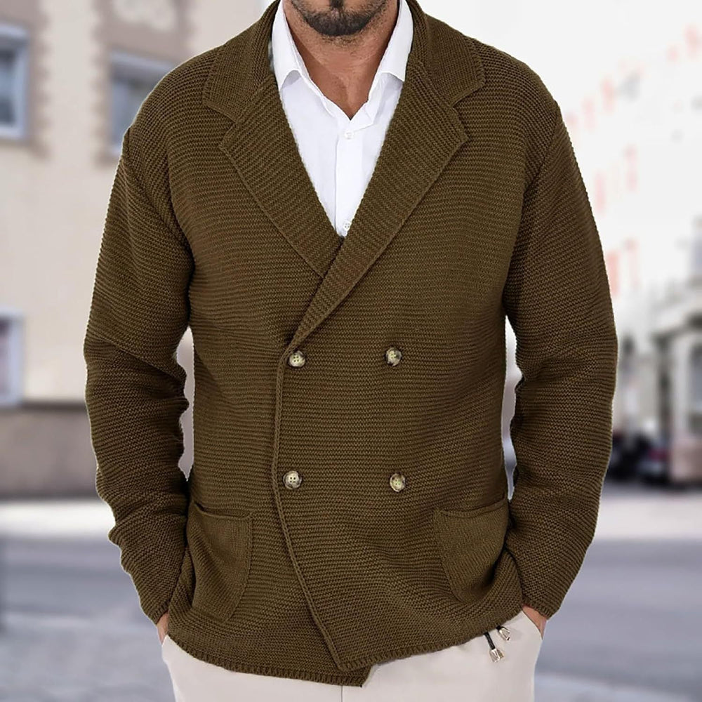 Herren Strickjacke mit doppelter Knopfleiste und modernen Taschen