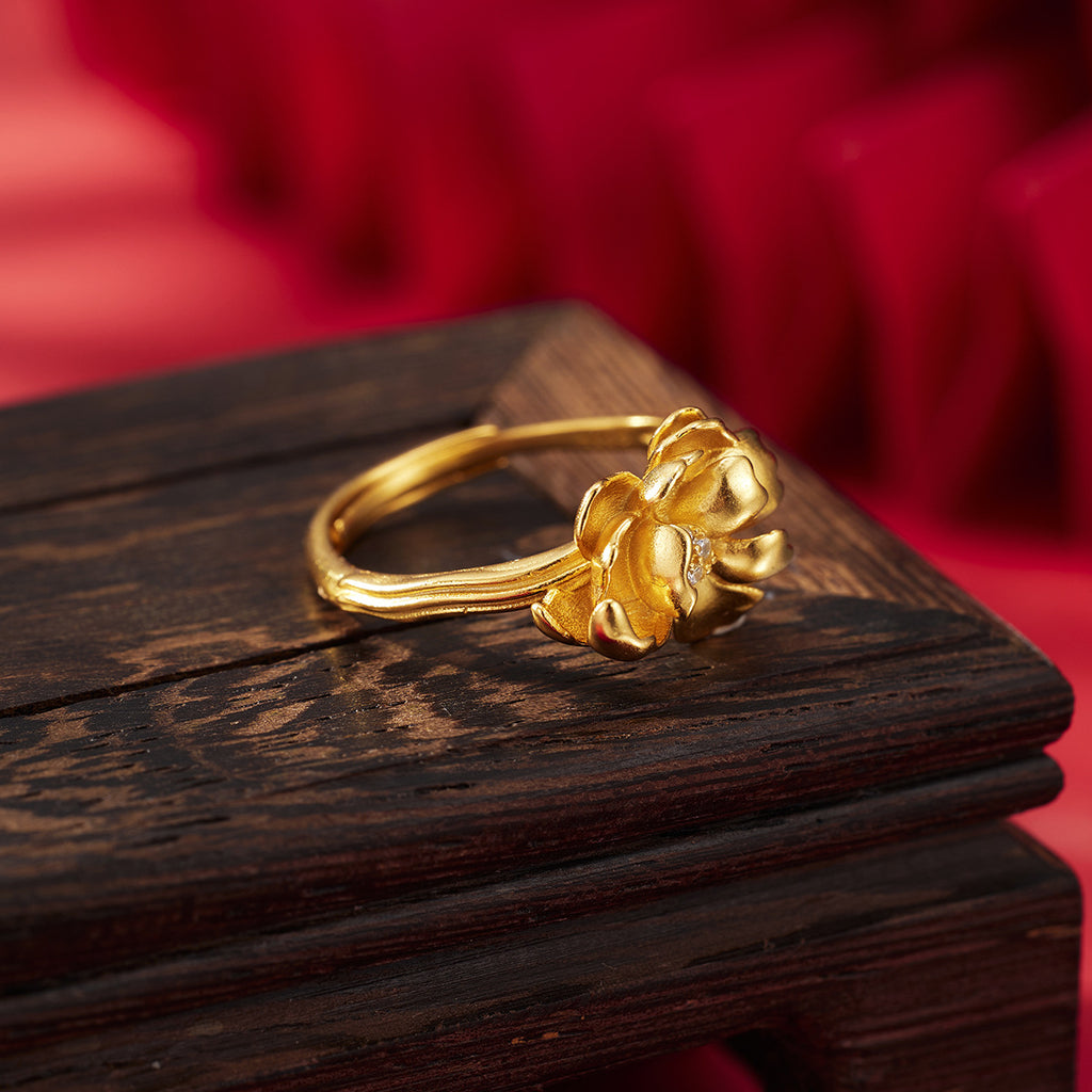 Damen Ring mit kunstvollem Blumenmotiv und funkelnden Zirkonia Shop Nory