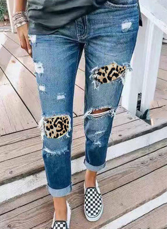 Damen Boyfriend-Jeans mit kreativen Applikationen