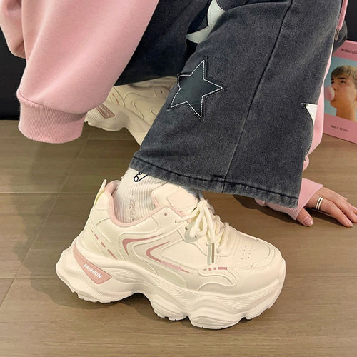 Damen Skulpturierte Wedgesneaker mit stufiger Plateausohle, atmungsaktivem Mesh und gepolstertem Komfortkragen Shop Nory