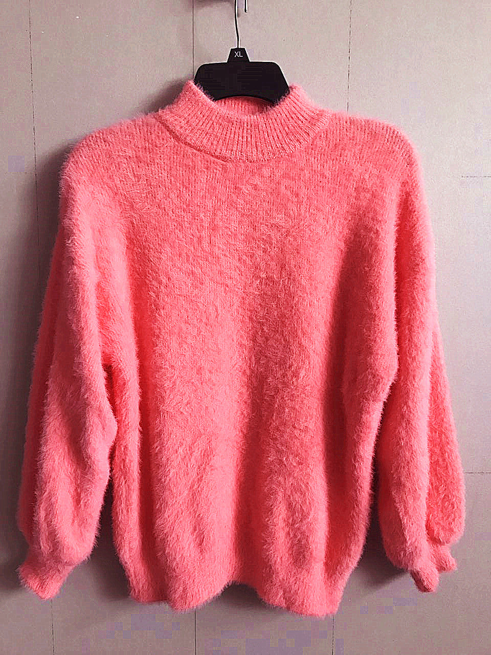 Damen Flauschiger Mohair-Mix Pullover mit Stehkragen und Oversize-Silhouette Shop Nory