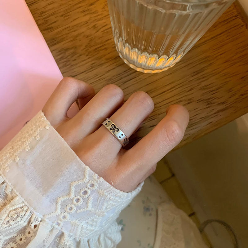 Damen Offener Silberring mit filigranem Schmetterlingsmotiv Shop Nory