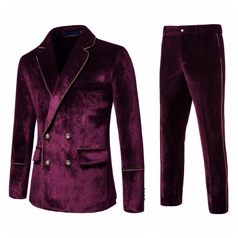 Herren Samtanzug mit goldenen Details und klassischem Revers