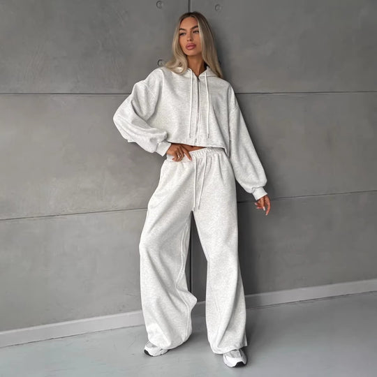 Damen Kurz geschnittenes Kapuzen-Sweatshirt und weite Lounge-Jogginghose Set Shop Nory