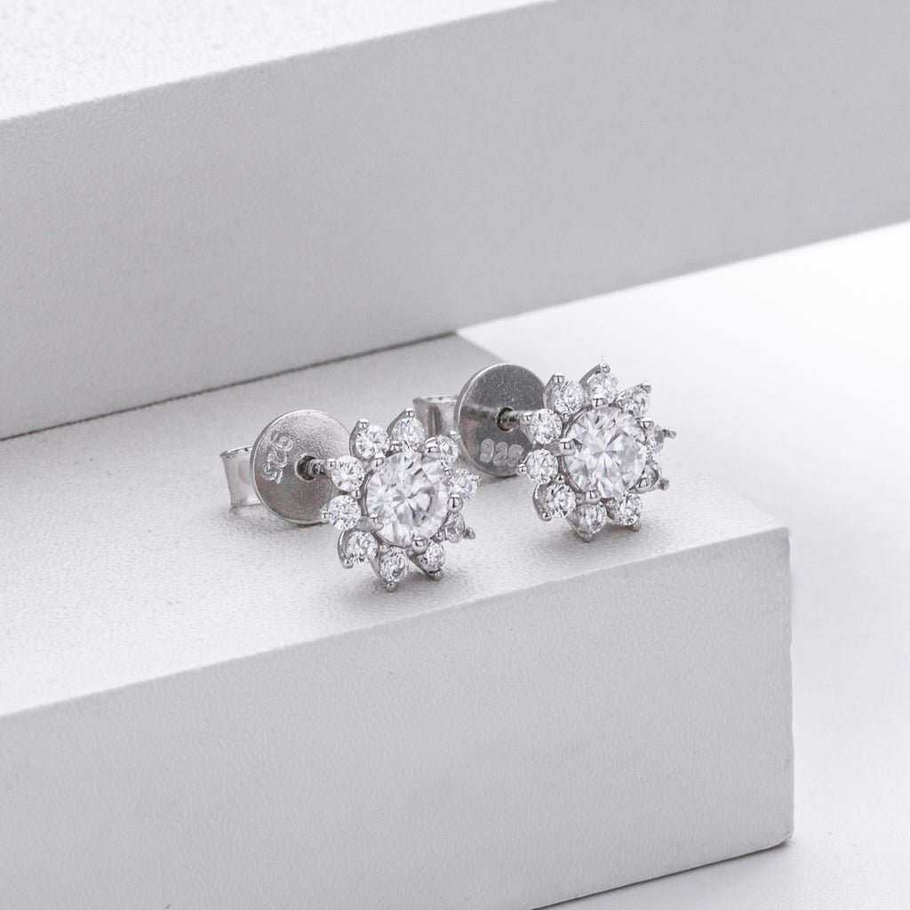 Damen Ohrstecker mit luxuriösem Moissanit-Blütenmotiv aus hochwertigem 925 Sterling Silber Shop Nory