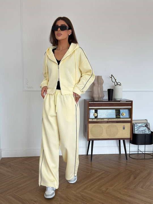 Damen Lässiges zweiteiliges Lounge-Set mit oversized Zipjacke und weitem Kordelzug-Hosenbund Shop Nory