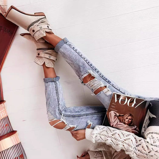 Damen Destroyed Jeans im lässigen Boyfriend-Schnitt mit hohem Bund und Details