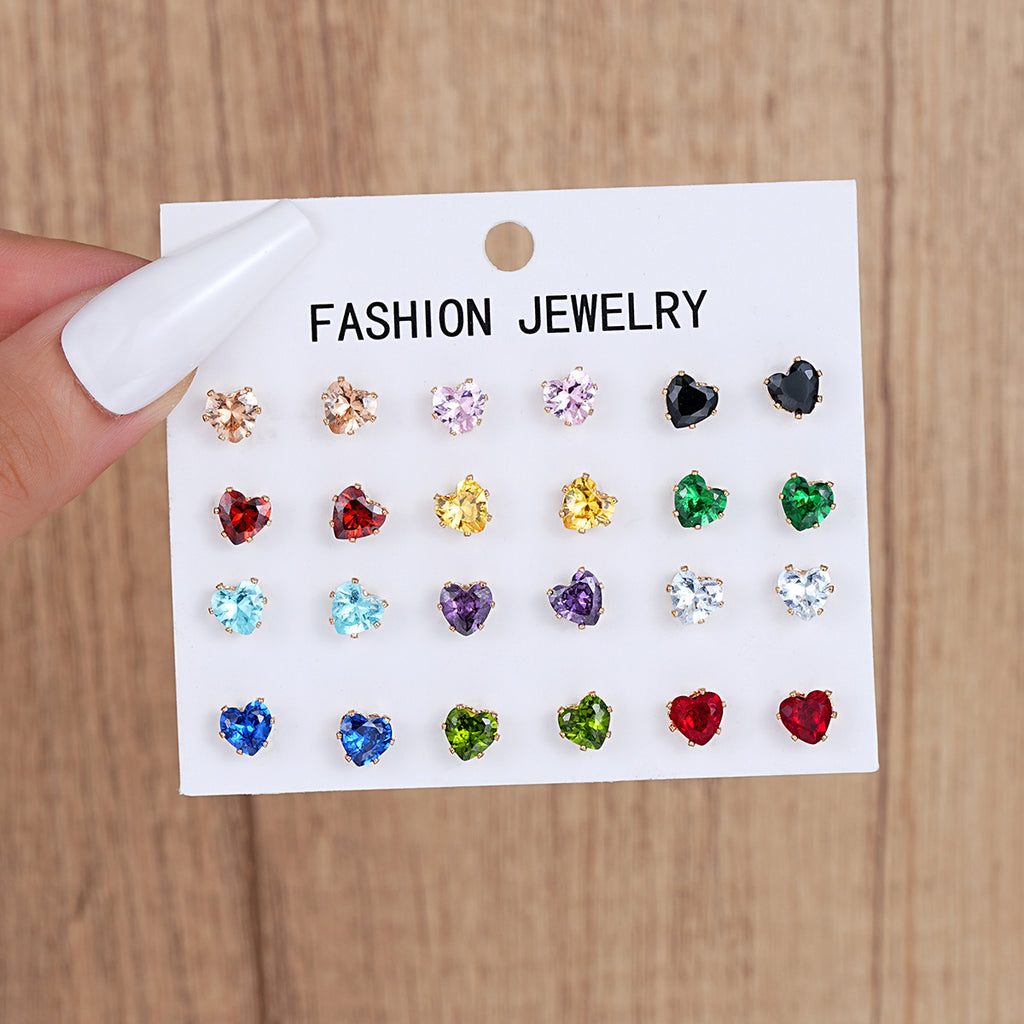 Damen Ohrstecker mit funkelnden Herzdesigns in verschiedenen Farben Shop Nory