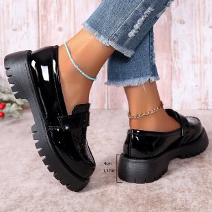Damen klobige Lack-Loafer mit Kroko-Prägung und profilierter Gummisohle Shop Nory
