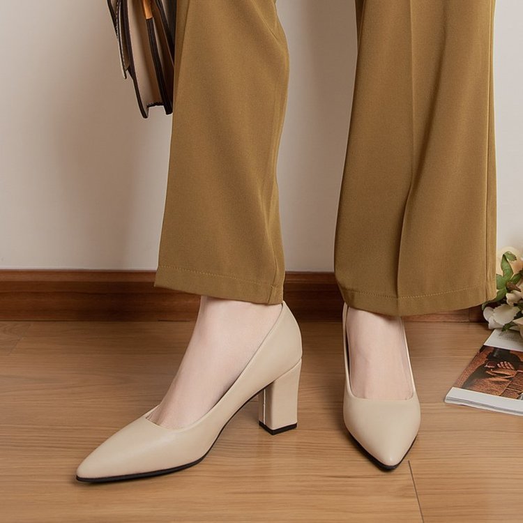Damen elegante Pumps mit blockierendem Absatz Shopnory