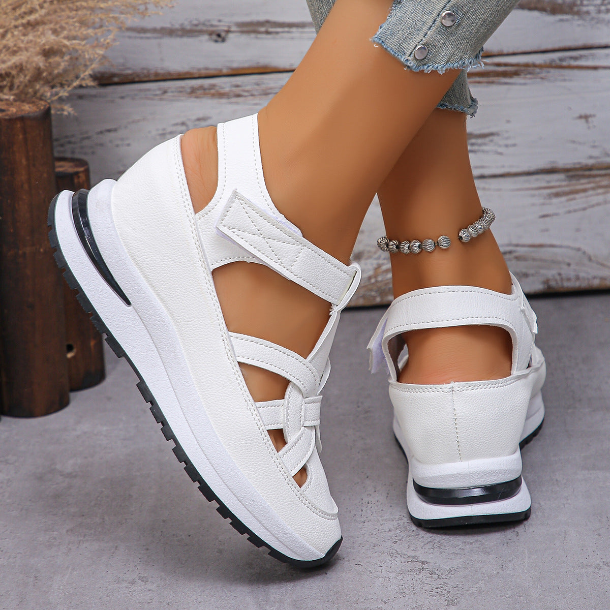 Damen Wedge-Sandalen mit verstellbarem Riemendesign und gepolsterter Innensohle