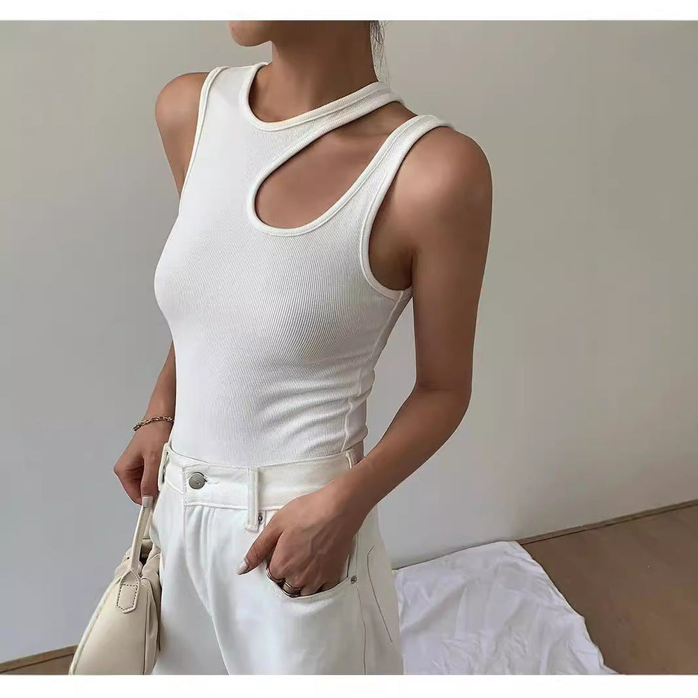 Damen Tanktop mit einzigartigem Cut-Out Design und sportlichem Schnitt