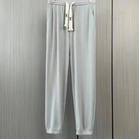 Grau