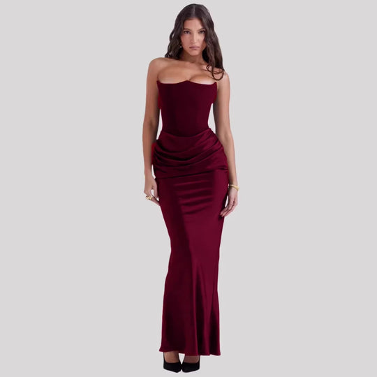 Damen Elegantes Abendkleid mit tiefem Dekolleté und drapierten Details
