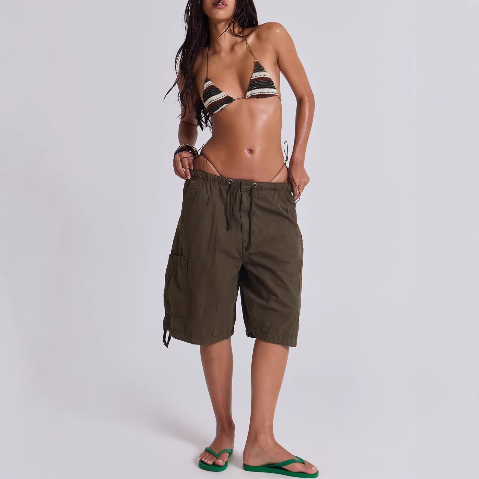 Damen lässige kurze Cargo-Shorts mit verstellbarem Bund und praktischen Taschen