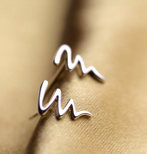 Damen Ohrstecker im modernen, skulpturalen Design Shop Nory