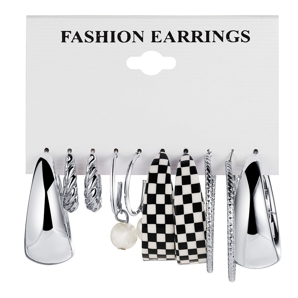 Damen Ohrringe Set mit eleganten Perlen- und modernen Designs Shop Nory