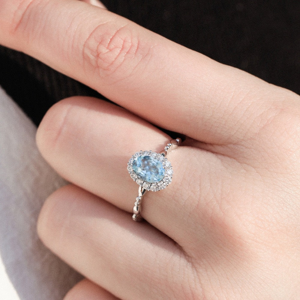 Damen Ring mit ovalem und funkelndem Zirkon Shop Nory