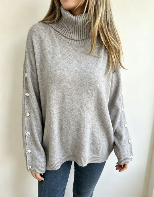 Damen Oversized Rollkragenpullover mit Ärmel-Knopfleiste Shop Nory