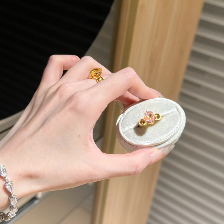 Damenring mit exquisitem ovalem Edelsteinbesatz Shop Nory