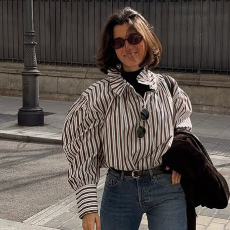 Damen Gestreifte Oversized-Bluse mit Rüschkragen & voluminösen Puffärmeln Shop Nory