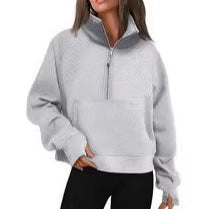 Damen nan weit geschnittenes Kurzpullover mit Stehkragen, halbem Reißverschluss und Kängurutasche Shop Nory