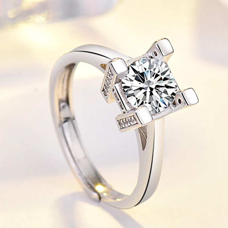Damen Verlobungsring mit funkelndem Zirkonia-Besatz und eleganter Fassung Shop Nory