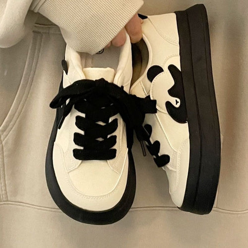 Damen Plateau-Sneaker mit auffälliger Tierapplikation und gepolstertem Komfortkragen Shop Nory
