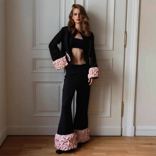 Damen Kurzblazer mit kontrastierenden Rüschensäumen, rundem Ausschnitt und verdeckter Knopfleiste Shop Nory