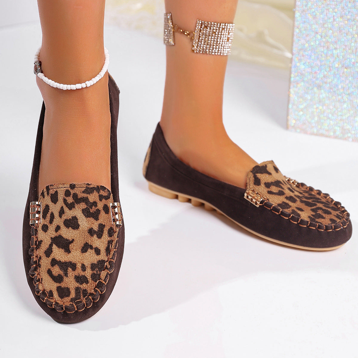 Damen Mokassin-Schuhe mit Leopardenmuster und exklusiven Verzierungen Shopnory
