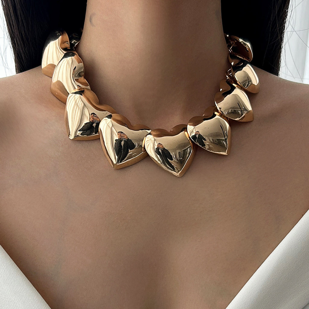 Damen Statement-Halskette aus glänzendem Herzdesign Shop Nory
