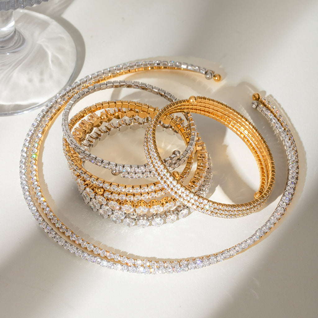 Damen Offenes Armband mit funkelnden Zirkonia-Akzenten Shop Nory