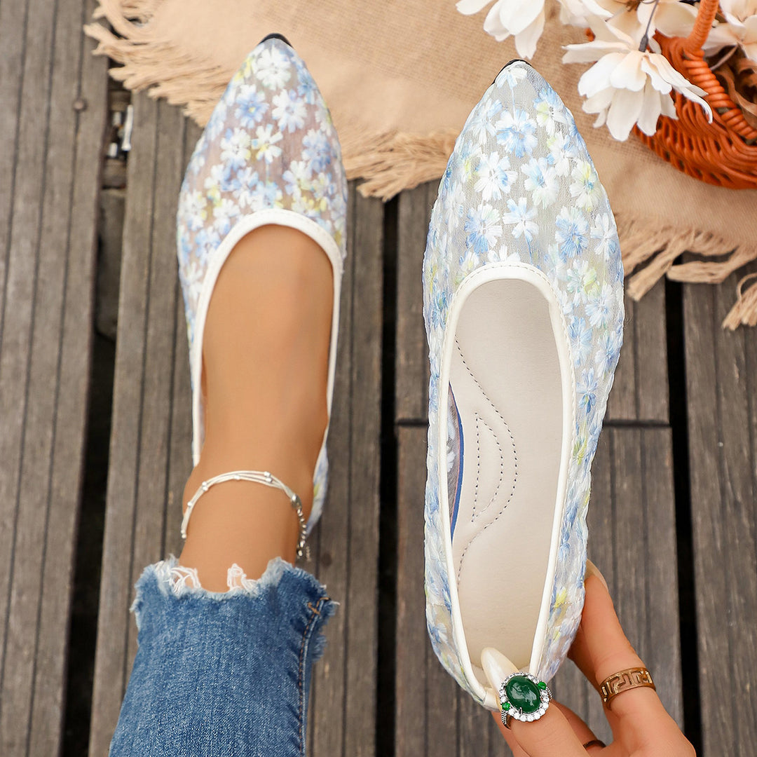Damen Flache spitze Ballerinas aus besticktem Mesh mit floralem Muster und gepolstertem Fußbett Shop Nory