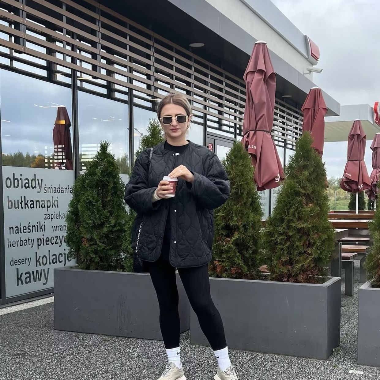 Gepolsterte Jacke Damen, Leichtes Übergröße Modell mit Taschen, Knopfverschluss