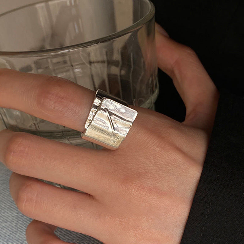 Damenring mit kunstvollem Reliefdesign Shop Nory