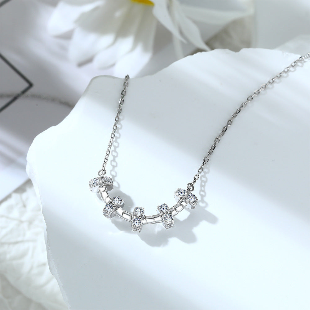 Damen Halskette mit elegantem Zirkonia-Akzent und kunstvollem Design Shop Nory