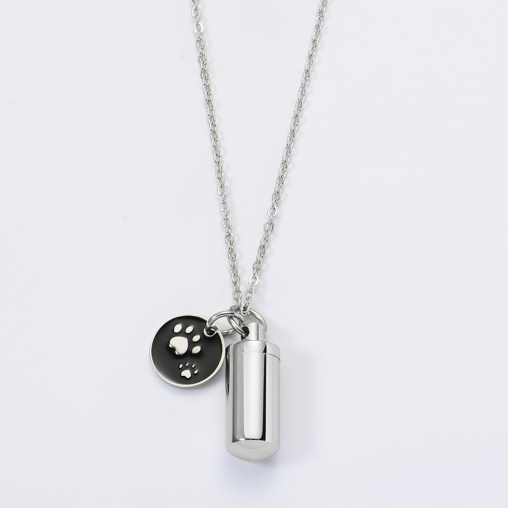 Damen Halskette mit personalisiertem Medaillon und Pfotenanhänger Shop Nory