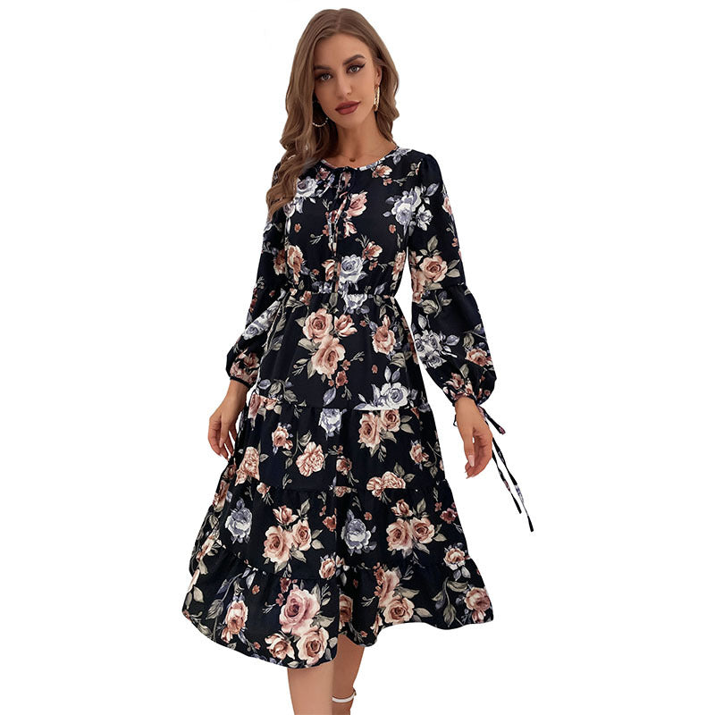 Damen Blumiges Stufen-Midikleid mit Taillenschnürung und Ballonärmeln Shop Nory