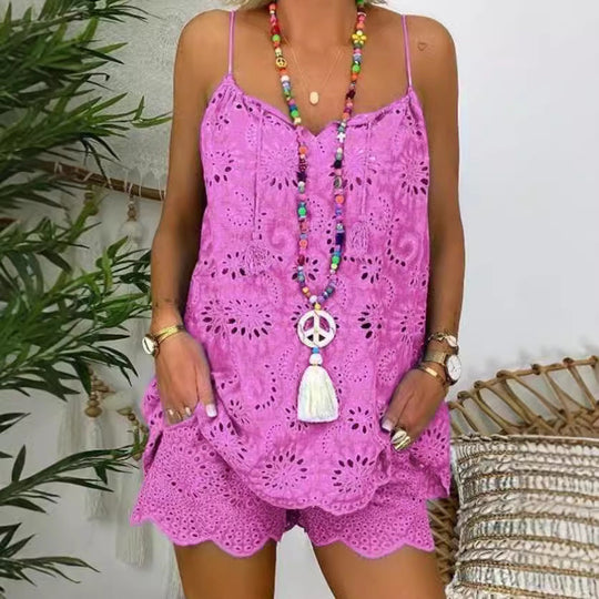 Damen luftiges Sommeroberteil mit Spitze und passenden Shorts