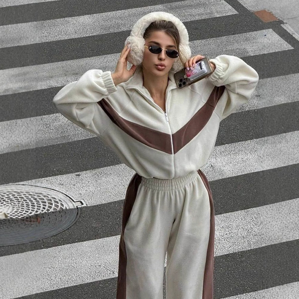 Damen sportliches Fleece-Set mit Reißverschluss und kontrastierenden Seiteneinsätzen