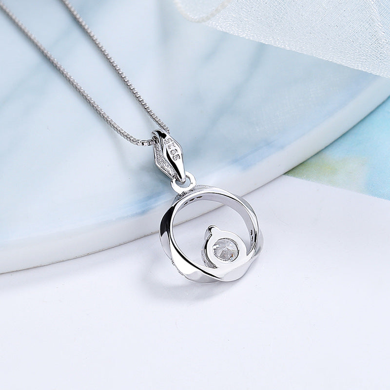 Damen Halskette mit elegantem, doppeltem Kreisdesign und funkelndem Stein Shop Nory