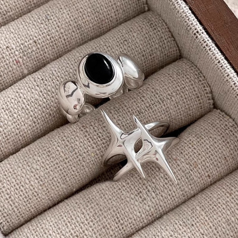 Damen Ring mit modernem geometrischem Design und elegantem Oberflächenfinish Shop Nory