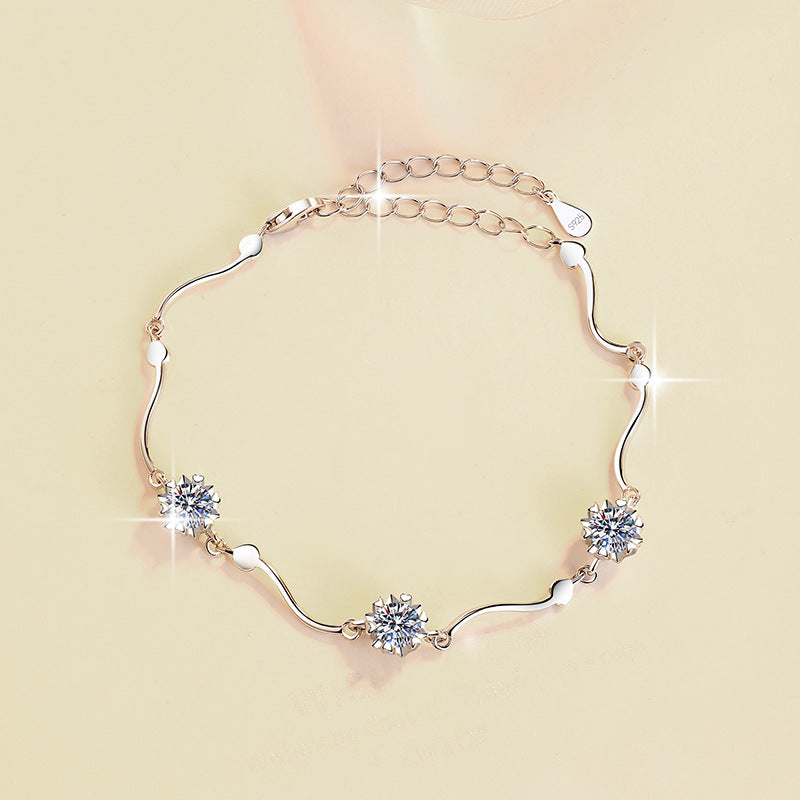 Damenarmband mit funkelnden Kristallen und elegantem Design Shop Nory